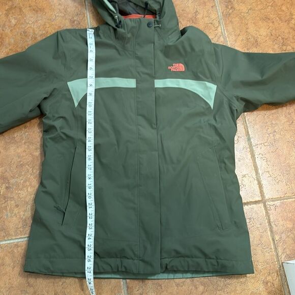 The North Face 3 in 1 triclimate women’s Army Green Orange winter jacket size L - Picture 16 of 16